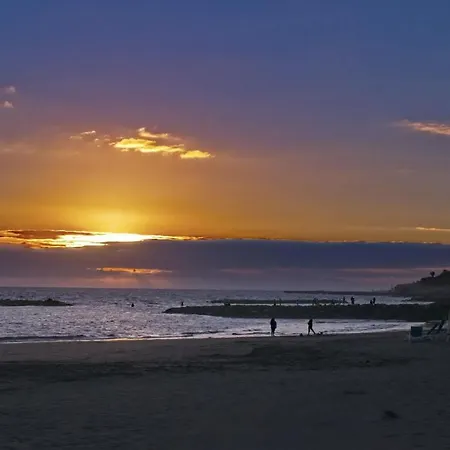 Sea アパート アデヘ